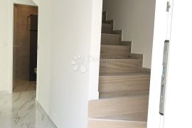 SUPER PRILIKA STAN RETKOVEC DVOETAŽNI, Donja Dubrava, Appartment