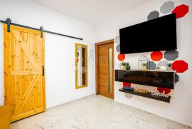 Opatija, stan 43 m2, 1s+db sa 2 balkona, Opatija, Διαμέρισμα