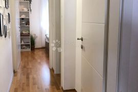 Odlican stan sa tri balkona, Novi Zagreb - Istok, Apartamento