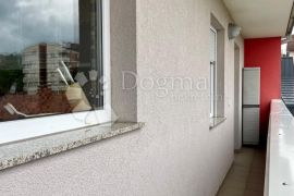 Fenomenalan 4-soban stan u Stenjevcu, Stenjevec, Appartement