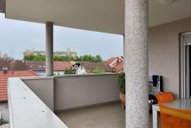 Fenomenalan 4-soban stan u Stenjevcu, Stenjevec, Appartement