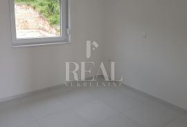 CRIKVENICA-LUKSUZAN STAN SA POGLEDOM, 3S+DB, DVA BALKONA I PARKIRNA MJESTA, Crikvenica, Appartement