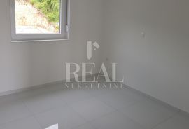 CRIKVENICA-LUKSUZAN STAN SA POGLEDOM, 3S+DB, DVA BALKONA I PARKIRNA MJESTA, Crikvenica, Appartment