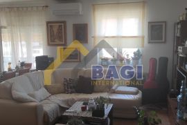 ROVINJ-Dvoetežni stan 76m2+Garaža sa 2 parkirna mjesta, Rovinj, Apartamento