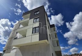 Dvosoban stan sa garažnim mjestom i ostavom  Šip Centar, Sarajevo Centar, Apartamento