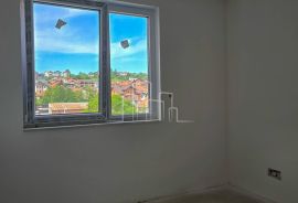 Dvosoban stan sa garažnim mjestom i ostavom  Šip Centar, Sarajevo Centar, Appartement