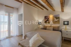 Istra, Rovinj, stan u centru s pogledom na more, 41km2, Rovinj, Appartment