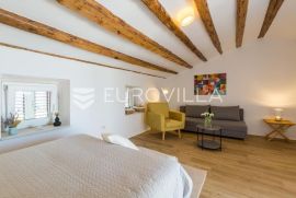 Istra, Rovinj, stan u centru s pogledom na more, 41km2, Rovinj, Appartment