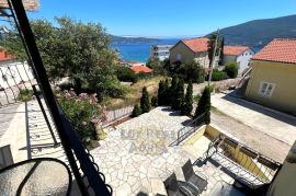 Продается двухэтажный дом с видом на море в Черногории, Херцег-Нови, Herceg Novi, Дом