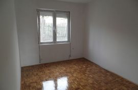 Prodajem kucu u Kraljevu, Kraljevo, House