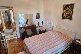 Stan + Apartman + Garaža + Konoba + Vrt, Pula, Appartement