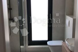 ROGOZNICA- 1.KAT U MODERNOJ NOVOGRADNJI UZ MORE, Rogoznica, Apartamento