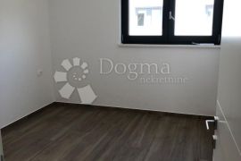 ROGOZNICA- 1.KAT U MODERNOJ NOVOGRADNJI UZ MORE, Rogoznica, Stan