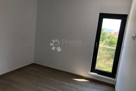 ROGOZNICA- 1.KAT U MODERNOJ NOVOGRADNJI UZ MORE, Rogoznica, Apartamento