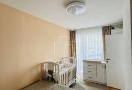 Trosoban renoviran stan Koševsko Brdo prodaja, Sarajevo Centar, Apartamento