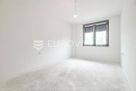 Zagreb, Knežija, Omiška ulica, trosoban stan u novogradnji, 2 pm + terasa + spremište, Zagreb, Appartement