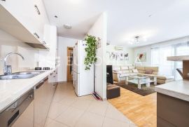 Zagreb, Vrbani, elegantan peterosoban stan u blizini Jaruna, Zagreb, Appartment