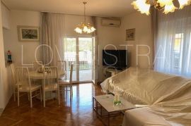 STAN 72m2 SA VRTOM, Poreč, Daire