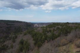 ISTRA, GROŽNJAN - Građevinsko zemljište s prekrasnim pogledom, Grožnjan, Terreno