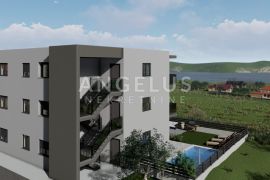 Kaštel Stari - trosoban stan u novogradnji, parking, bazen, Kaštela, Apartamento