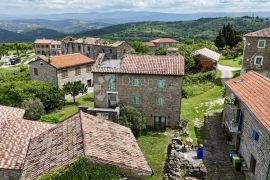 TOSKANA U ISTRI, KAMENA KUĆA S POTENCIJALOM, Buje, Famiglia