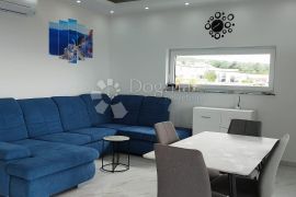 MALINSKA - APARTMAN S POGLEDOM NA MORE, Malinska-Dubašnica, Διαμέρισμα