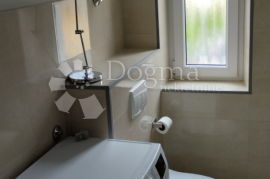 Turnić, stan za najam 2S+Db, Rijeka, Appartement