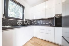 Zagreb, Trešnjevka, moderan dvoetažan trosoban stan NKP 92 m2 + vrt, Zagreb, Wohnung