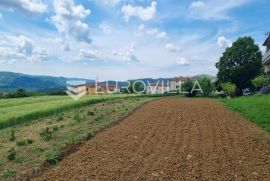 Istra, Buzet, građevinsko zemljište s pogledom na zelenilo  u pravoj oazi mira, Buzet, Land