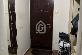 Porodičan, bez ulaganja 62 blok ID#1422, Novi Beograd, Wohnung