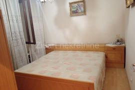 Labudovo brdo, porodični stan, Rakovica, Appartement