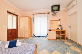 Apartmanska kuća nedaleko mora, Umag, Istra, Umag, Kuća