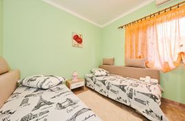 Apartmanska kuća nedaleko mora, Umag, Istra, Umag, بيت