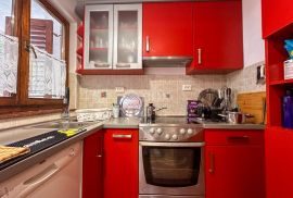 RIJEKA, TRSAT - stan 3S+DB, 1.kat, balkon, pogled na more, Rijeka, Apartamento