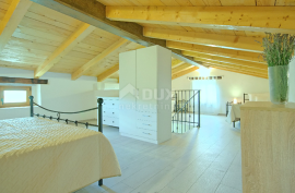 ISTRA, OPRTALJ - Istarska autohtona kuća s panoramskim pogledom, Oprtalj, House