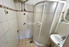 Krnjevo, uredan 2-soban stan s lođom, Rijeka, Appartement