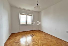 Krnjevo, uredan 2-soban stan s lođom, Rijeka, Appartement