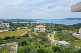 Trogir, Seget - stan u NOVOGRADNJI sa pogledom na more, 52.85 m2, Seget, Appartamento