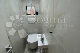 Predivan novouređen i namješten stan za najam, Rijeka, Appartement