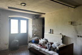 PREKRASNO IMANJE ZA ADAPTACIJU, 23.900m2, Labin, Casa