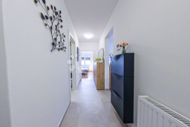 Nov i potpuno opremljen stan od 59 m2, Varaždin, Appartement