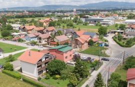 KUĆA, PRODAJA, HRVATSKI LESKOVAC, 384 M2 na parceli od  1145 m2, Novi Zagreb - Zapad, بيت