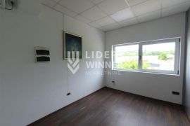 Poslovni prostor sa dvorištem ID#8124, Rakovica, Commercial property