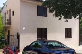 Kuća sa 4 apartmana u okolici Vrsara, Istra, Vrsar, Casa
