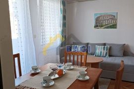 Pula stan 40m2-TOP lokacija, Pula, Apartamento