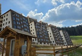 Opremljen Apartman Ravna planina 34m2 Objekat D pogled na stazu USELJIVO, شقة