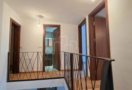 Vrhunski dvoetažni apartman Bjelašnica novogradnja prodaja, Trnovo, Appartamento