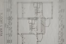 KRK, MALINSKA - Apartmanska kuća u roh bau fazi, 5 zasebnih jedinica!, Malinska-Dubašnica, Дом