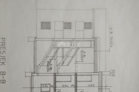 KRK, MALINSKA - Apartmanska kuća u roh bau fazi, 5 zasebnih jedinica!, Malinska-Dubašnica, Maison