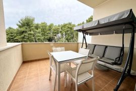 apartman na moru Split, Podstrana, شقة